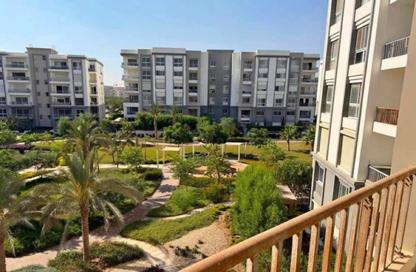Apartment - 3 - 3 for sale in Greens - Hyde Park - New Cairo City - Cairo