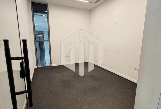 8704007 - Property Image 3