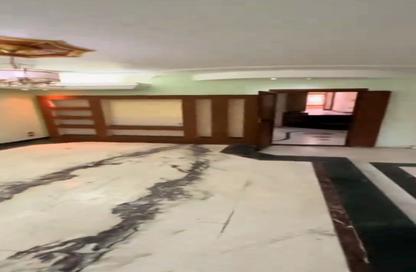 شقة - 3 غرف نوم - 3 حمامات للبيع في شارع محمد حسنين هيكل - المنطقة السادسة - مدينة نصر - القاهرة