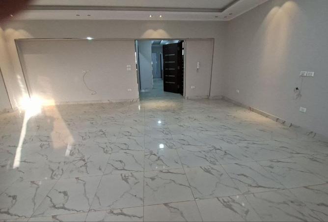 56501642 - Property Image 2