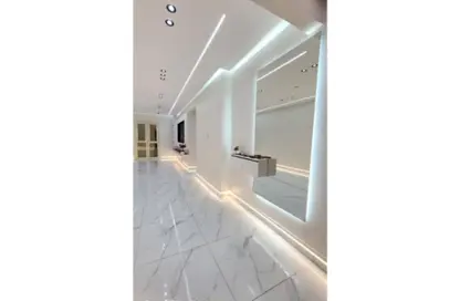 شقة - 3 غرف نوم - 2 حمامات للبيع في البوابة الرابعة - مينا - حدائق الاهرام - الجيزة