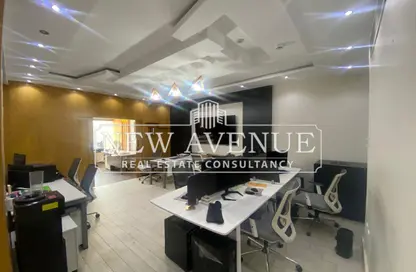 Office Space - 3 Bedrooms - 1 Bathroom for rent in South Gate Mall - South Teseen St. - The 5th Settlement - New Cairo City - Cairo