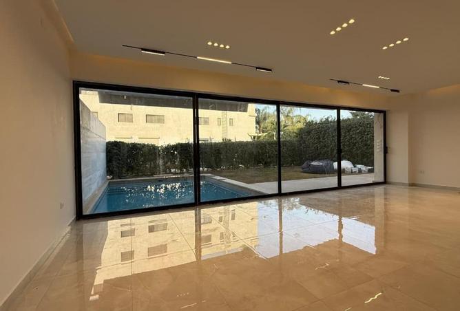 8620411 - Property Image 2