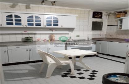 Apartment - 3 Bedrooms - 2 Bathrooms for sale in Hassan Ma'moon St. - 6th Zone - Nasr City - Cairo