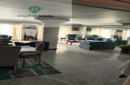 Apartment - 3 Bedrooms - 2 Bathrooms for sale in Hassan Ma'moon St. - 6th Zone - Nasr City - Cairo