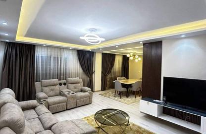 Apartment - 3 Bedrooms - 3 Bathrooms for rent in El Rehab Extension - Al Rehab - New Cairo City - Cairo Apartment - 3 Bedrooms - 3 Bathrooms for rent in El Rehab Extension - Al Rehab - New Cairo City - Cairo