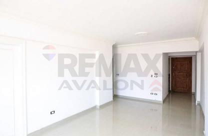 Apartment - 3 - 1 for rent in Abou Quer Road - Zezenia - Hay Sharq - Alexandria