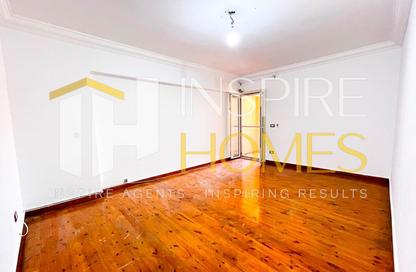 Apartment - 3 Bedrooms - 2 Bathrooms for rent in Smouha - Hay Sharq - Alexandria Apartment - 3 Bedrooms - 2 Bathrooms for rent in Smouha - Hay Sharq - Alexandria