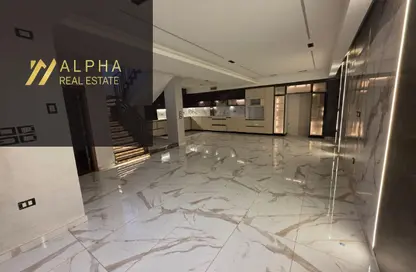 فيلا - 6 غرف نوم - 5 حمامات للايجار في فالينو - المستثمرين الشمالية - مدينة القاهرة الجديدة - القاهرة