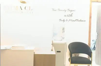 مساحات مكتبية - 3 غرف نوم - 1 حمام للبيع في حدائق الاهرام - الجيزة