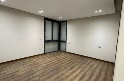 فيلا - 4 غرف نوم - 4 حمامات للايجار في سوديك ايست - الحي السادس - هليوبوليس الجديدة - القاهرة