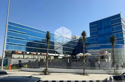 مساحات مكتبية - 2 غرف نوم - 1 حمام للبيع في فى90 - شارع التسعين الشمالي - التجمع الخامس - مدينة القاهرة الجديدة - القاهرة