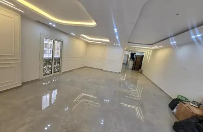 شقة - 3 غرف نوم - 2 حمامات للايجار في زهراء المعادي - حي المعادي - القاهرة