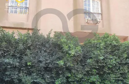 منزل مزدوج - 8 غرف نوم - 6 حمامات للبيع في الحي الثاني - مدينة 6 أكتوبر - الجيزة