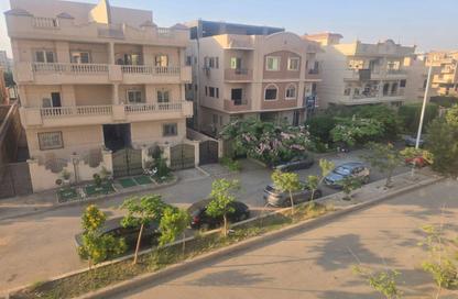 شقة - 4 غرف نوم - 5 حمامات للبيع في المجاورة الاولي - الحي الرابع غرب - مدينة الشروق - القاهرة شقة - 4 غرف نوم - 5 حمامات للبيع في المجاورة الاولي - الحي الرابع غرب - مدينة الشروق - القاهرة