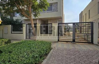Townhouse - 3 Bedrooms - 4 Bathrooms for sale in Mountain View Hyde Park - 5th Settlement Compounds - The 5th Settlement - New Cairo City - Cairo
