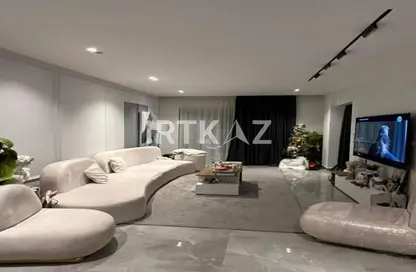 Apartment - 2 Bedrooms - 2 Bathrooms for sale in Galleria Moon Valley - South Investors Area - New Cairo City - Cairo