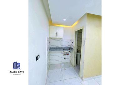 Apartment - 6 Bedrooms - 6 Bathrooms for sale in 1st District - 6 October City - Giza