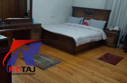 Apartment - 3 Bedrooms - 2 Bathrooms for rent in Moez Al Dawla St. - 6th Zone - Nasr City - Cairo