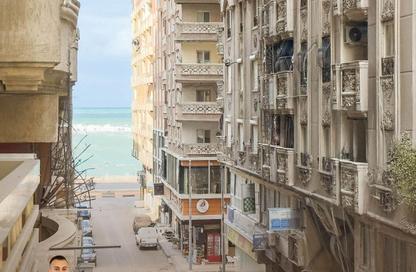 شقة - 3 غرف نوم - 1 حمام للبيع في شارع مسجد سيدي بشر - سيدي بشر - حي اول المنتزة - الاسكندرية