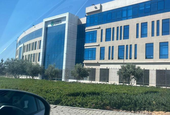 52450768 - صورة العقار 2