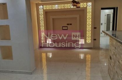 Apartment - 2 Bedrooms - 1 Bathroom for rent in Zamalek - Cairo