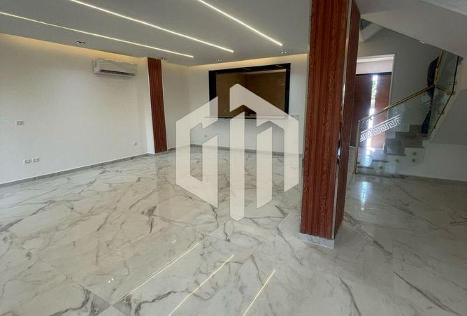 67734043 - Property Main Image