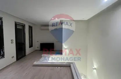 Villa - 4 Bedrooms - 4 Bathrooms for rent in Eastown - 5th Settlement Compounds - The 5th Settlement - New Cairo City - Cairo