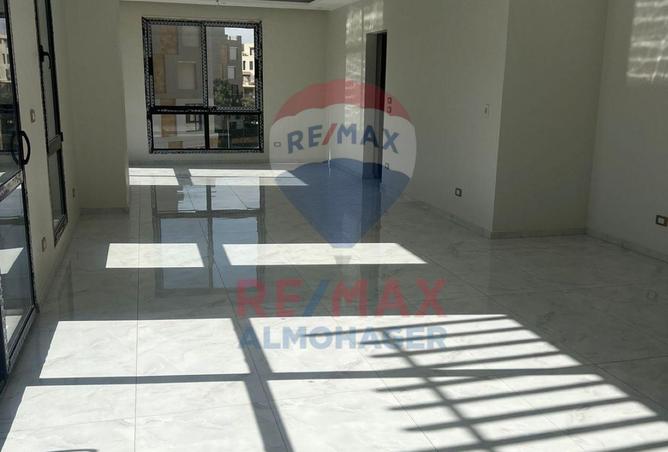 8552399 - Property Image 3