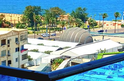 Apartment - 3 Bedrooms - 3 Bathrooms for sale in Ali Mostafa Mosharafa St. - El Shatby - Hay Wasat - Alexandria