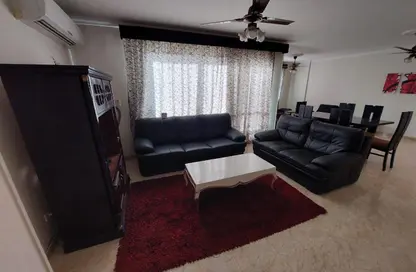 شقة - 3 غرف نوم - 2 حمامات للايجار في شارع عمر بن الخطاب - الرحاب المرحلة الرابعة - الرحاب - مدينة القاهرة الجديدة - القاهرة