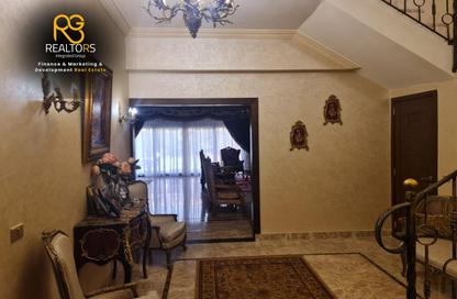 منزل مزدوج - 4 غرف نوم - 5 حمامات للبيع في جويا - محور 26 يوليو - مدينة 6 أكتوبر - الجيزة منزل مزدوج - 4 غرف نوم - 5 حمامات للبيع في جويا - محور 26 يوليو - مدينة 6 أكتوبر - الجيزة