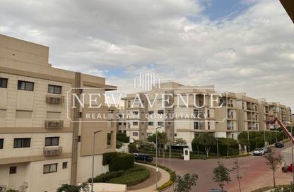 Apartment - 3 Bedrooms - 3 Bathrooms for sale in Moon Residences - Fifth Square - The 5th Settlement - New Cairo City - Cairo
