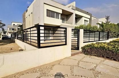 Townhouse - 4 Bedrooms - 4 Bathrooms for sale in Cluster 18 - Hyde Park - New Cairo City - Cairo