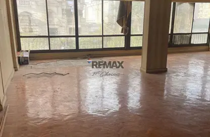 شقة - 2 غرف نوم - 2 حمامات للبيع في ارض الجولف - مصر الجديدة - القاهرة