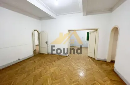 Office Space - 3 Bedrooms - 2 Bathrooms for rent in Bahgat Ali St. (Ebn Al Nabeh) - Zamalek - Cairo