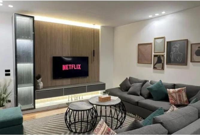 77048604 - Property Main Image