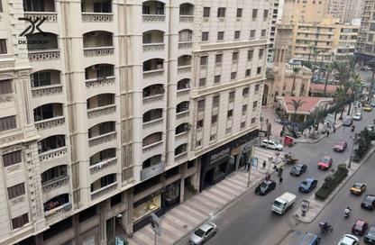 Apartment - 4 Bedrooms - 2 Bathrooms for sale in Albert Al Awal St. - Smouha - Hay Sharq - Alexandria