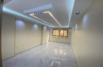 Apartment - 3 Bedrooms - 2 Bathrooms for rent in Tersa Bridge - El Haram - Hay El Haram - Giza
