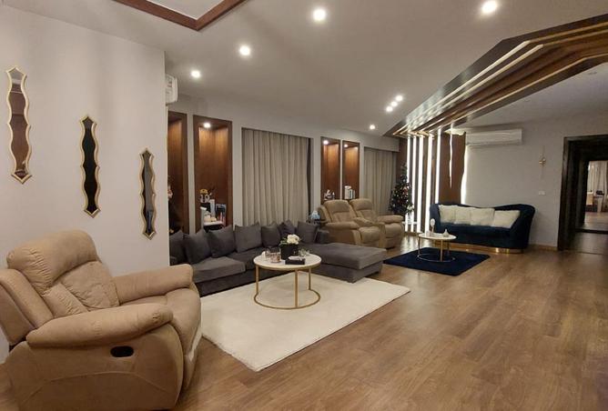 92127085 - Property Main Image