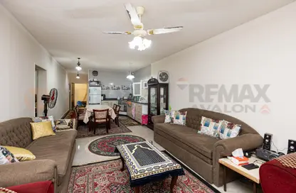 Apartment - 2 Bedrooms - 1 Bathroom for sale in Smouha - Hay Sharq - Alexandria Apartment - 2 Bedrooms - 1 Bathroom for sale in Smouha - Hay Sharq - Alexandria