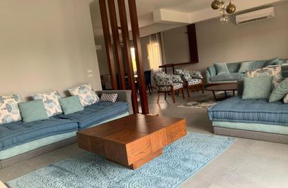 Twin House - 3 Bedrooms - 3 Bathrooms for rent in Street 10 - Greens - 6th District - Sheikh Zayed City - Giza