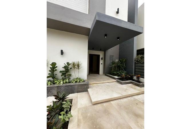 52451196 - Property Image 3