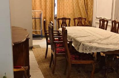 شقة - 3 غرف نوم - 2 حمامات للايجار في شارع شهاب - المهندسين - الجيزة