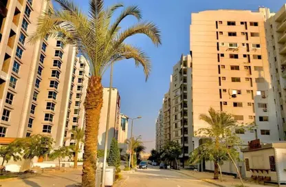 Apartment - 3 Bedrooms - 2 Bathrooms for sale in Bavaria Town - Zahraa El Maadi - Hay El Maadi - Cairo