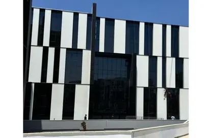 Office Space - 3 Bedrooms - 2 Bathrooms for sale in Hyde Park - New Cairo City - Cairo