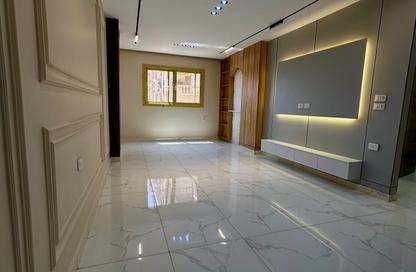 Apartment - 3 Bedrooms - 2 Bathrooms for sale in Gate 4 - Mena - Hadayek El Ahram - Giza Apartment - 3 Bedrooms - 2 Bathrooms for sale in Gate 4 - Mena - Hadayek El Ahram - Giza