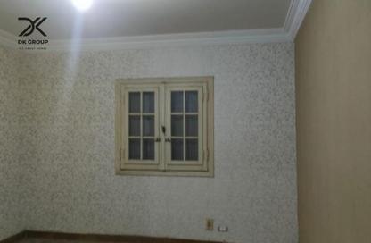 Apartment - 3 Bedrooms - 2 Bathrooms for sale in Mohamed Fawzy Moaz St. - Smouha - Hay Sharq - Alexandria