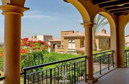 Apartment - 2 Bedrooms - 2 Bathrooms for sale in Hyde Park - New Cairo City - Cairo