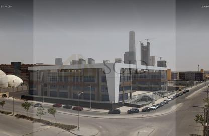 محل تجاري - استوديو - 1 حمام للبيع في نايل بيزنس سيتي - منطقة الداون تاون - العاصمة الإدارية الجديدة - القاهرة